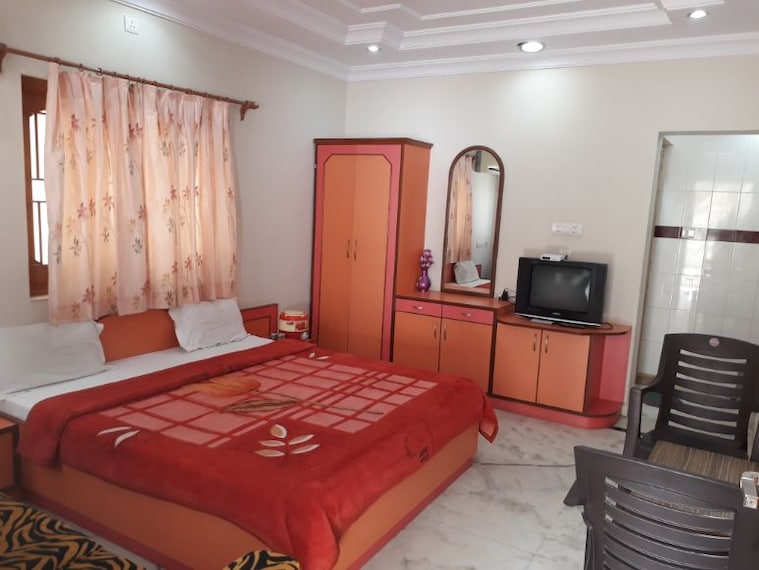 Prabhat Beach Resort-5